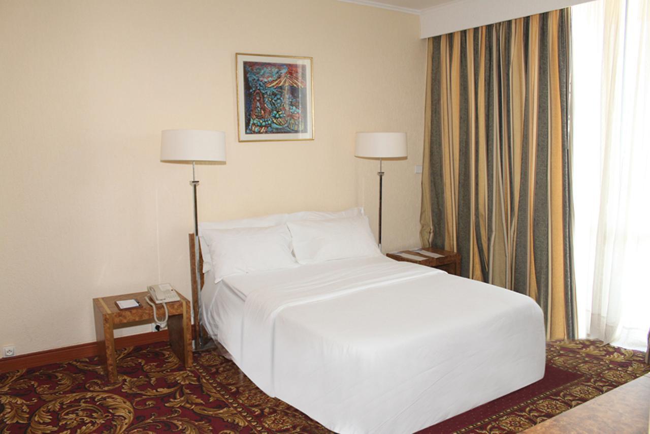 Hotel Mont Febe Yaounde Exterior photo