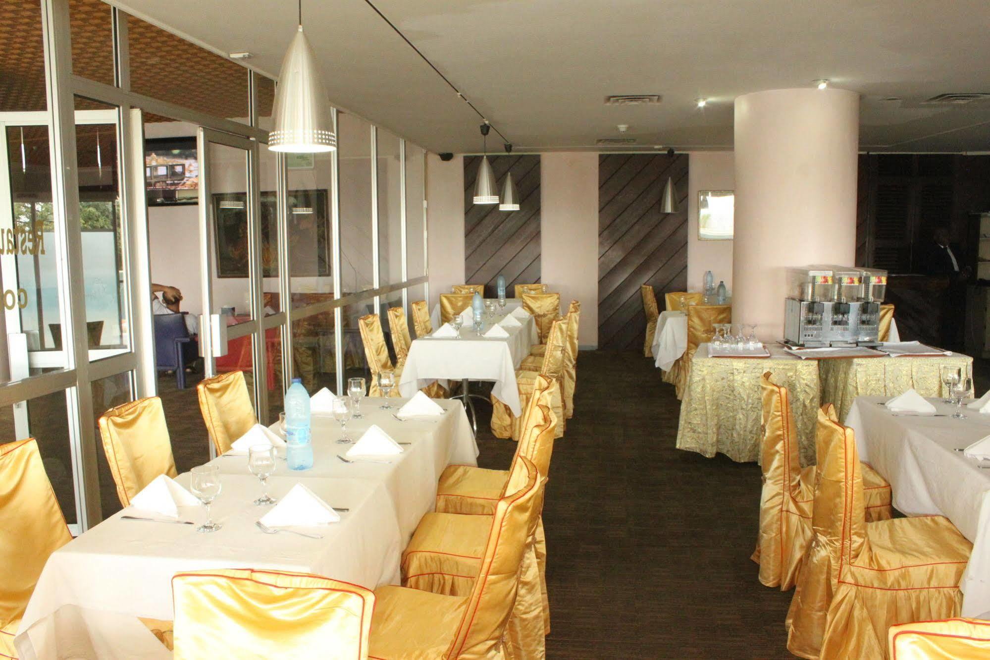 Hotel Mont Febe Yaounde Exterior photo